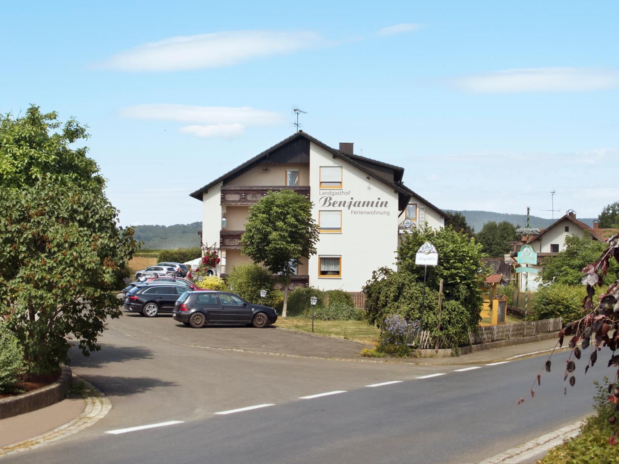 Landgasthof Benjamin Treffelstein Exteriör bild