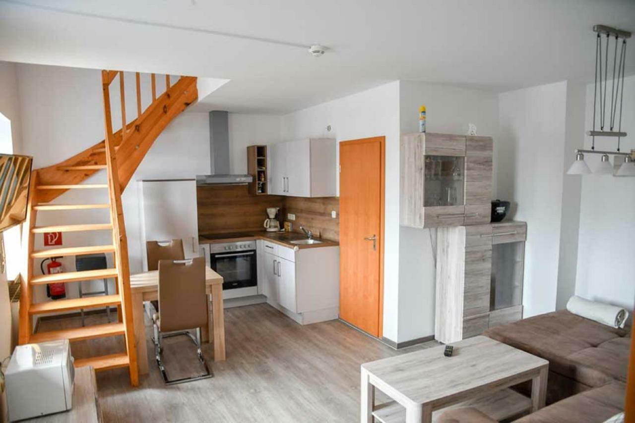 Landgasthof Benjamin Treffelstein Exteriör bild