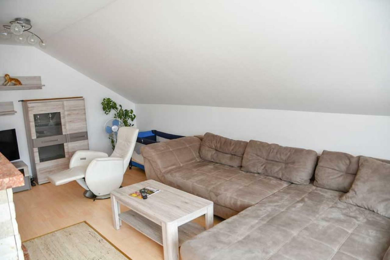 Landgasthof Benjamin Treffelstein Exteriör bild